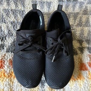 Women’s New Balance